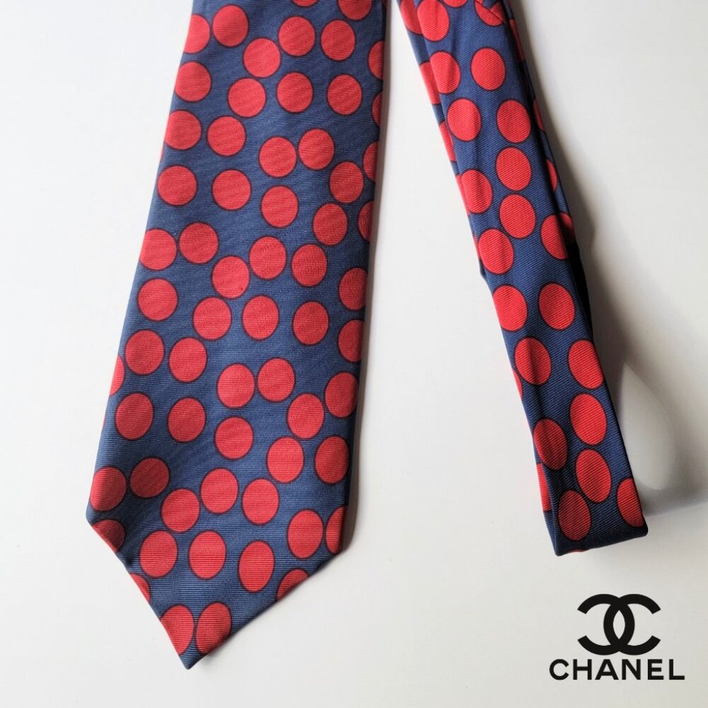 CHANEL Men's Vintage Tie 100% Silk Made in Italy Blue Red Dot Pattern Authentic